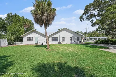 Exterior - 640 Old Oak St, Melbourne, FL 32935 photo 7 of 18
