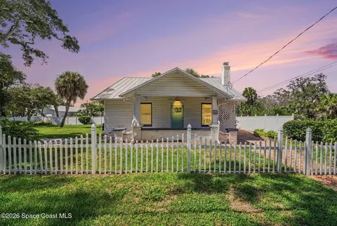 Exterior - 640 Old Oak St, Melbourne, FL 32935 photo 1 of 18