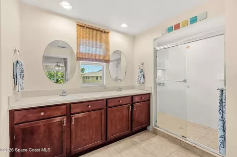 Bath - 622 Cedar Side Cir NE, Palm Bay, FL 32905 photo 1 of 2