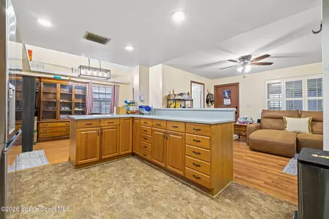 Kitchen - 1811 S Park Ave, Melbourne, FL 32901 photo 3 of 3