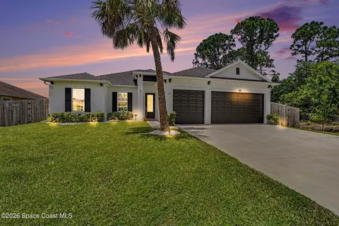 146 Battersea Ave NE, Palm Bay, FL 32907