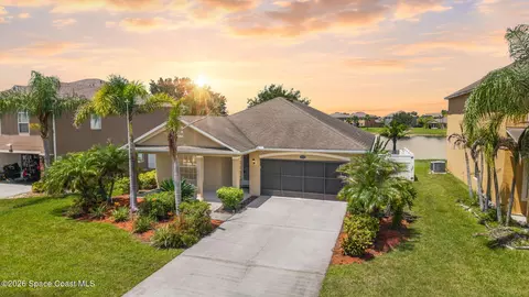 2033 Snapdragon Dr NW, Palm Bay, FL 32907