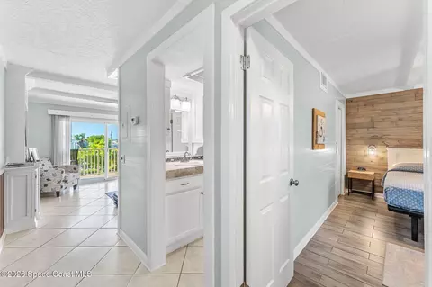 Entry Way - 1209 E New Haven Ave #402, Melbourne, FL 32901 photo 1 of 3