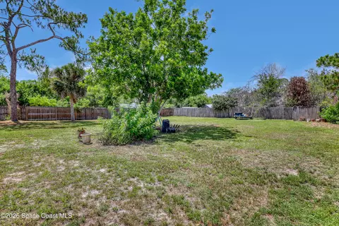 850 Carnival Rd SE, Palm Bay, FL 32909