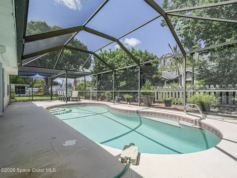 Exterior - 3390 Areca Palm Ave, Melbourne, FL 32901 photo 5 of 8