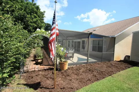 Exterior - 3390 Areca Palm Ave, Melbourne, FL 32901 photo 7 of 8
