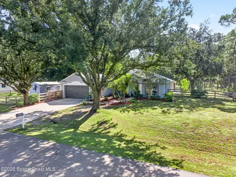 199 Greenbrier Ave NW, Palm Bay, FL 32907
