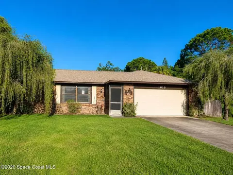 1618 NW Givens Ct NW, Palm Bay, FL 32907
