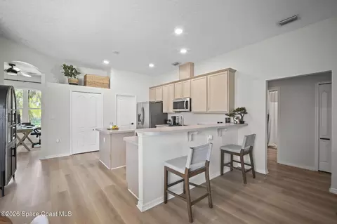 Kitchen - 1822 Surrey Ct, Rockledge, FL 32955 photo 6 of 6