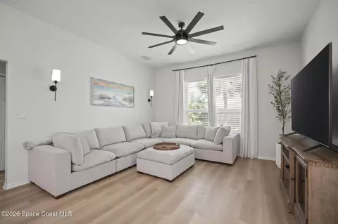 Living - 1822 Surrey Ct, Rockledge, FL 32955 photo 2 of 6