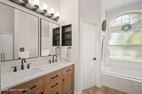 Bath - 1822 Surrey Ct, Rockledge, FL 32955 photo 1 of 4