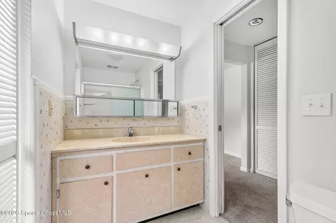 Bath - 1275 Troon Way, Rockledge, FL 32955 photo 2 of 4
