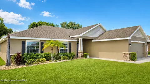 990 Hanson Ave SW, Palm Bay, FL 32908