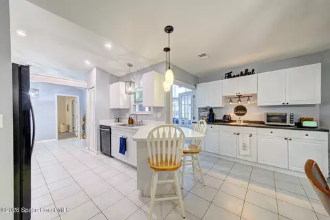Kitchen - 6520 Adrian St, Cocoa, FL 32927 photo 4 of 7