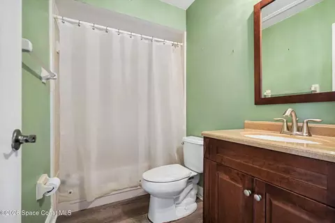 Bath - 153 Eton Cir, Melbourne, FL 32940 photo 1 of 3