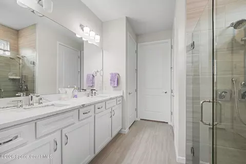 Bath - 3484 Bubbles Ct, Melbourne, FL 32940 photo 1 of 2