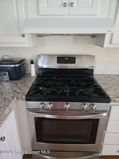 348 Harmony Pl, Cocoa, FL 32926 photo 8