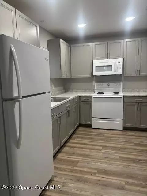 Kitchen - 1925 Elizabeth St, Melbourne, FL 32901 photo 1 of 1