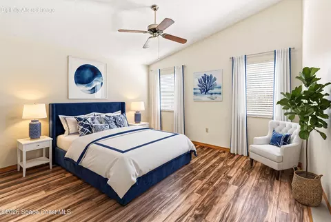 Bedroom - 910 Cross Lake Dr, Melbourne, FL 32901 photo 1 of 2