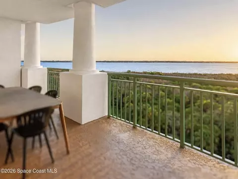 735 Pilot Ln #908, Merritt Island, FL 32952