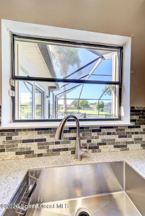 Kitchen - 3395 Fort Sumter St, Melbourne, FL 32934 photo 5 of 8