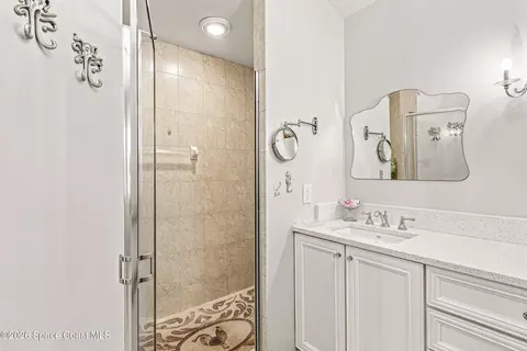 Bath - 910 Brookshire Cir, Malabar, FL 32950 photo 5 of 5