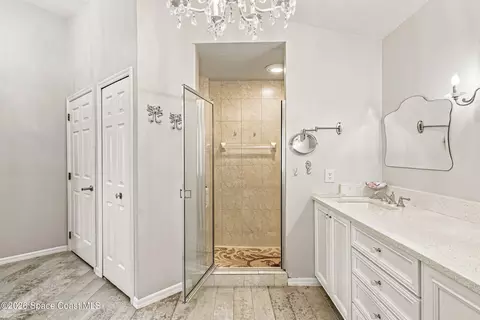 Bath - 910 Brookshire Cir, Malabar, FL 32950 photo 4 of 5