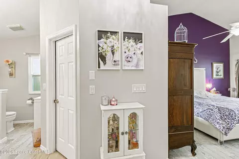 Entry Way - 910 Brookshire Cir, Malabar, FL 32950 photo 4 of 4