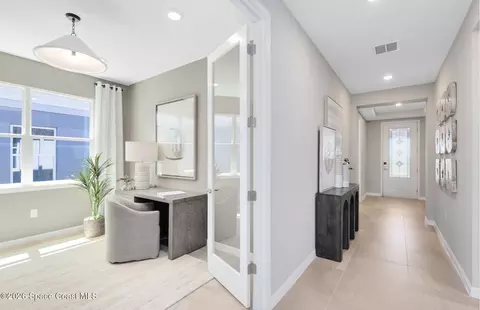 Entry Way - 1430 Ridge Tree Dr, Ormond Beach, FL 32174 photo 3 of 4