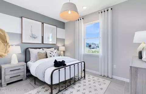 Bedroom - 1430 Ridge Tree Dr, Ormond Beach, FL 32174 photo 5 of 8