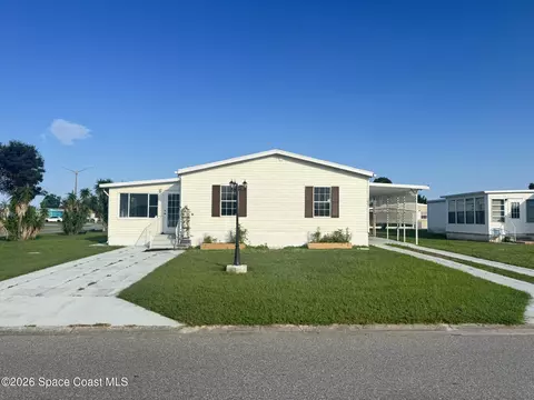 1001 Waterway Dr, Barefoot Bay, FL 32976
