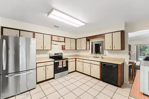 Kitchen - 3013 Bay Wind Ct, Melbourne, FL 32934 photo 1 of 2