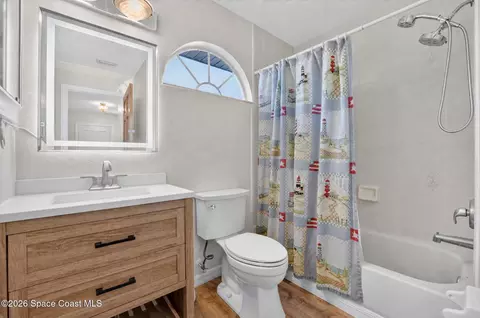 Bath - 4670 Patrick Ln, Cocoa, FL 32927 photo 7 of 7