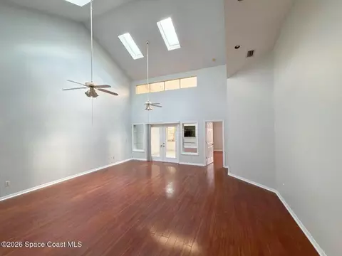 Living - 607 Brookwood Pl, Melbourne, FL 32940 photo 4 of 7