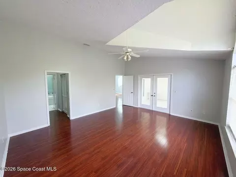 Living - 607 Brookwood Pl, Melbourne, FL 32940 photo 3 of 7