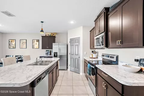 Kitchen - 1276 Valley View Ave, Rockledge, FL 32955 photo 3 of 4