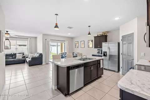 Kitchen - 1276 Valley View Ave, Rockledge, FL 32955 photo 4 of 4