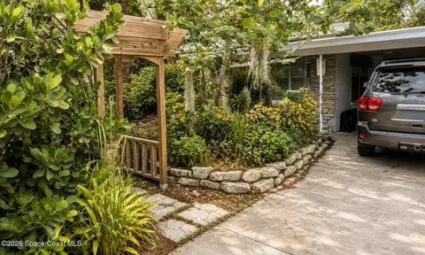 706 Cory Campbell Rd, Fort Pierce, FL 34982