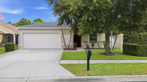 Exterior - 3020 Constellation Dr, Melbourne, FL 32940 photo 2 of 5