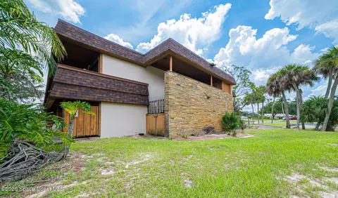 2180 Country Club Dr #219, Titusville, FL 32780