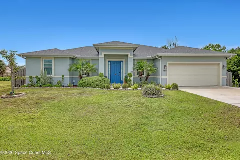 950 Tahiti Ave SE, Palm Bay, FL 32909