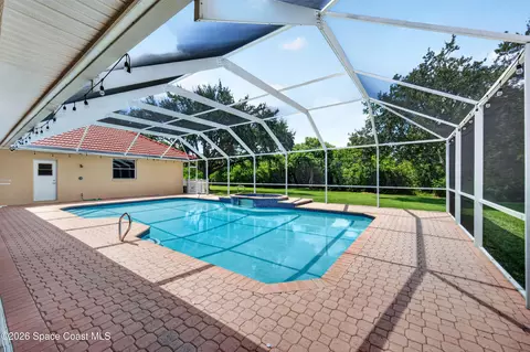Exterior - 578 Wethersfield Pl, Melbourne, FL 32940 photo 7 of 17
