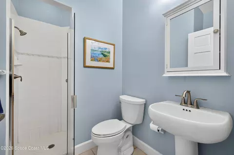 Bath - 578 Wethersfield Pl, Melbourne, FL 32940 photo 3 of 8