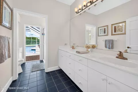 Bath - 578 Wethersfield Pl, Melbourne, FL 32940 photo 7 of 8