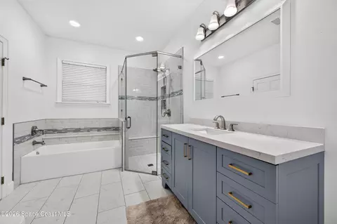 Bath - 578 Wethersfield Pl, Melbourne, FL 32940 photo 5 of 8