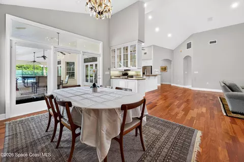 Dining - 578 Wethersfield Pl, Melbourne, FL 32940 photo 2 of 4