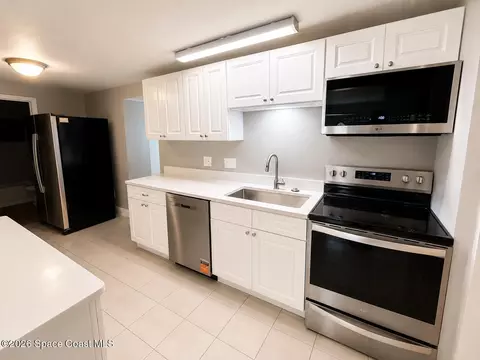Kitchen - 140 Cottrell Ave, Cocoa, FL 32927 photo 1 of 4