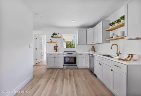 Kitchen - 1709 Wayne Dr, Melbourne, FL 32901 photo 1 of 2