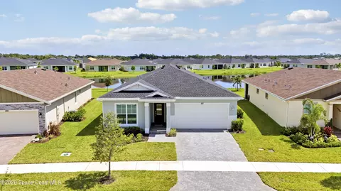 1113 SE Crosswood Way, Port Saint Lucie, FL 34984