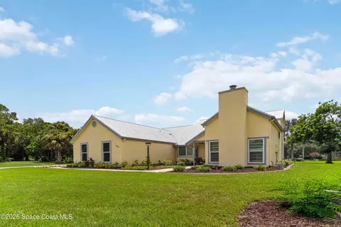 540 Vermont St NE, Palm Bay, FL 32907
